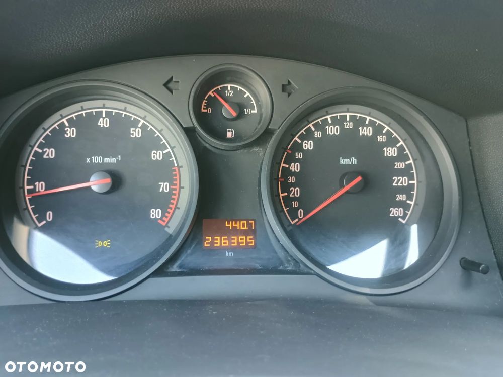 Opel Astra 1.6 Essentia - 7