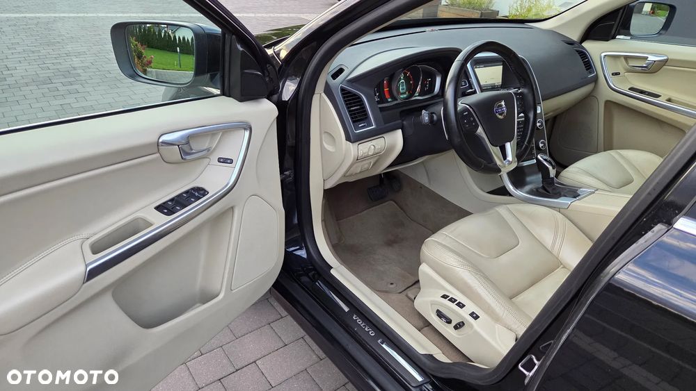 Volvo XC 60 2.4D AWD Summum - 13