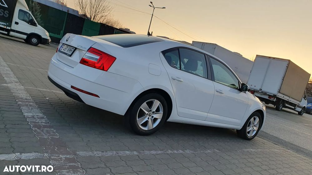 Skoda Octavia 1.6 TDI Style - 23