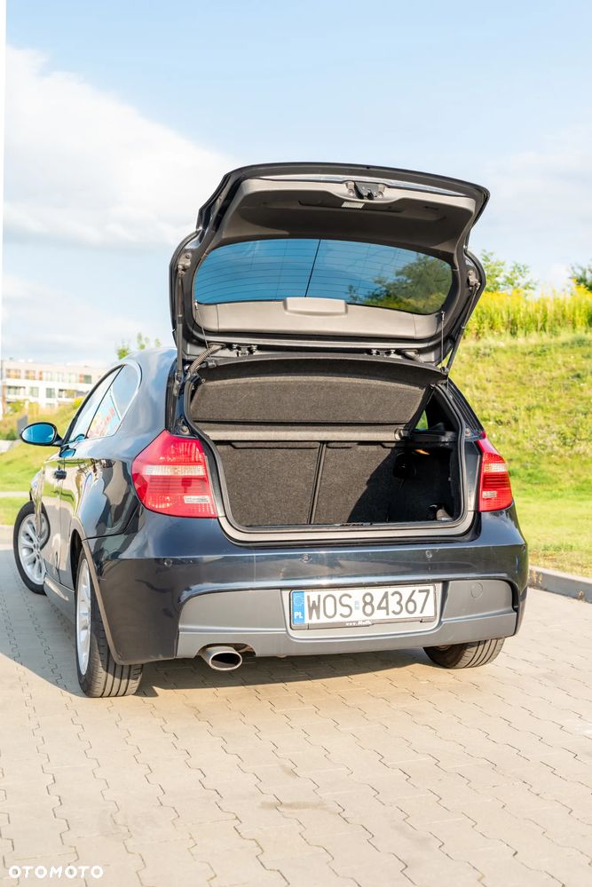 BMW Seria 1 120d - 26
