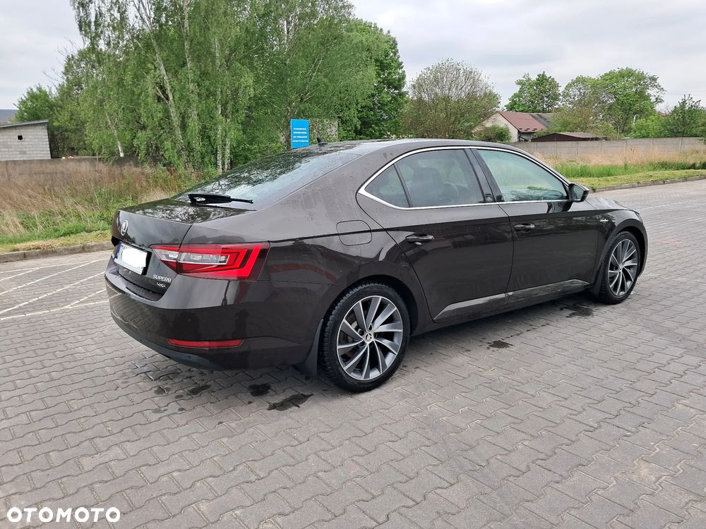 Skoda Superb 2.0 TDI 4x4 L&K DSG - 3