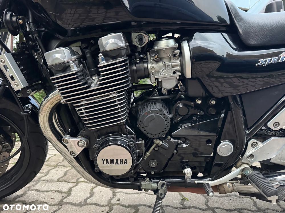 Yamaha XJR - 3