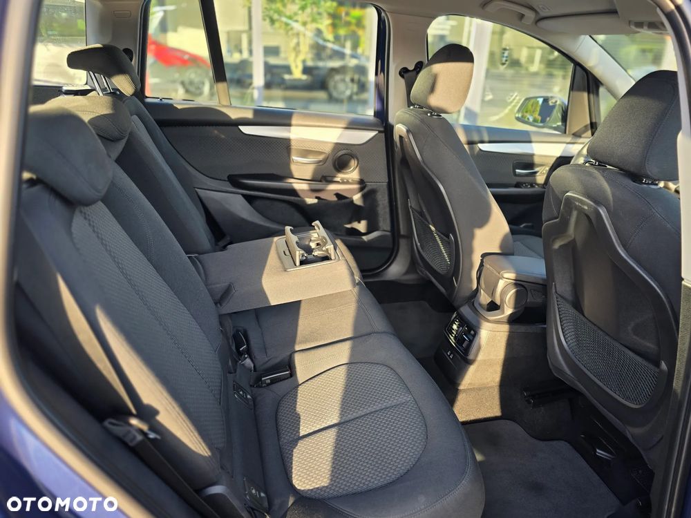BMW Seria 2 216d GT Advantage - 32