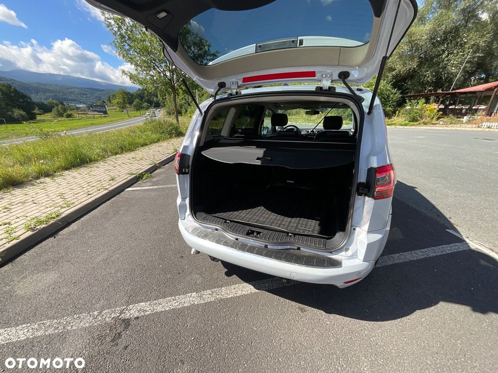 Ford S-Max 2.0 TDCi DPF Titanium - 13