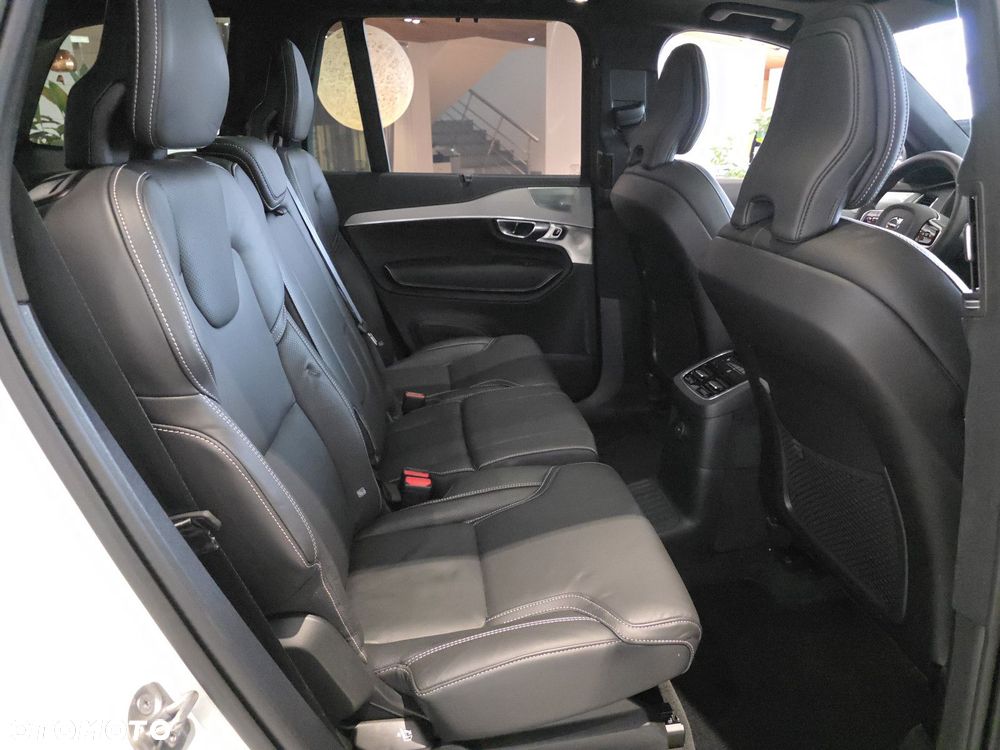 Volvo XC 90 - 34