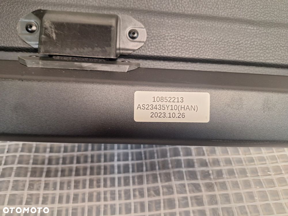 roleta bagaznika mg hs 2019-2024 10852213 orginal demontaz - 4