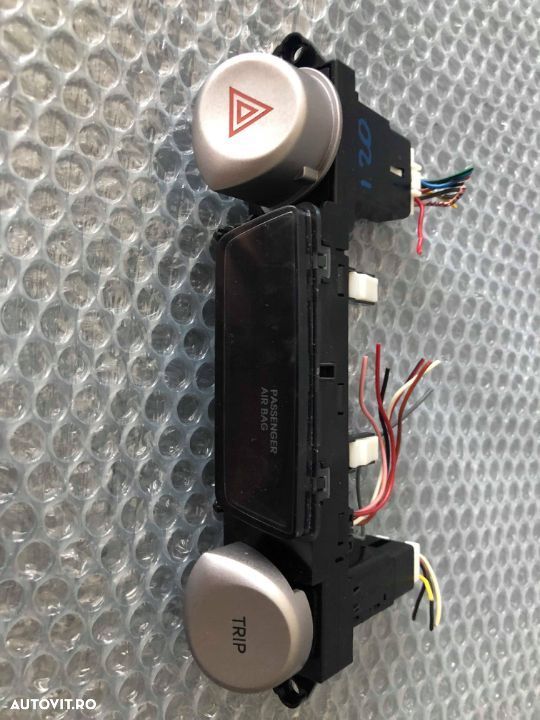 buton on off airbag cu buton avarie hyundai i20 - 1