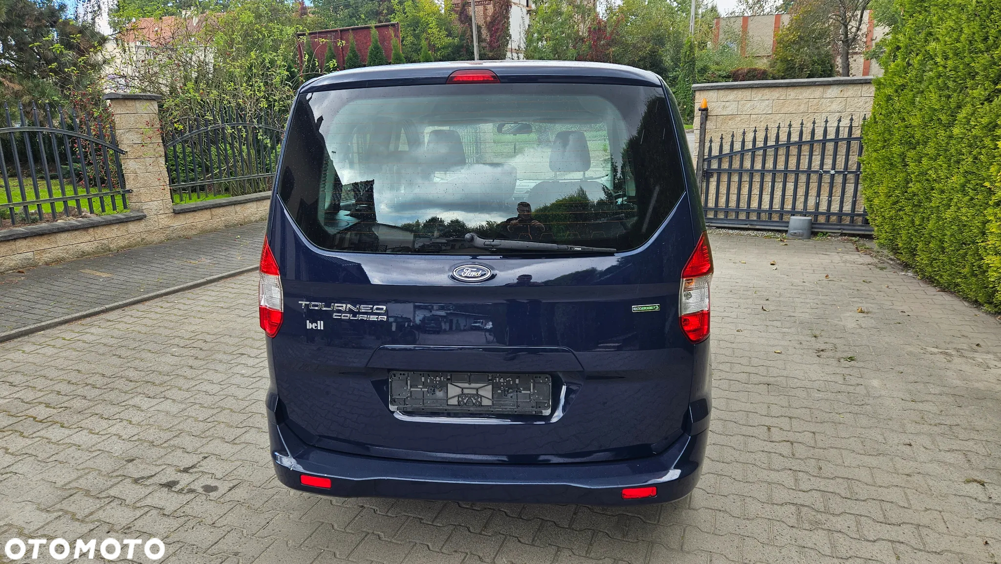 Ford Tourneo Courier 1.0 EcoBoost Trend - 2