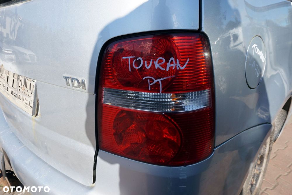 LAMPA TYLNA PRAWA TOURAN I 1T  VOLKSWAGEN 2003-2006 - 2