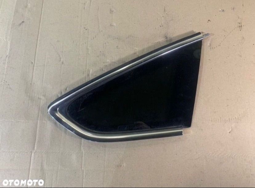 E000199 Szyba karoserii prawy tył audi a5 8t lift sportback