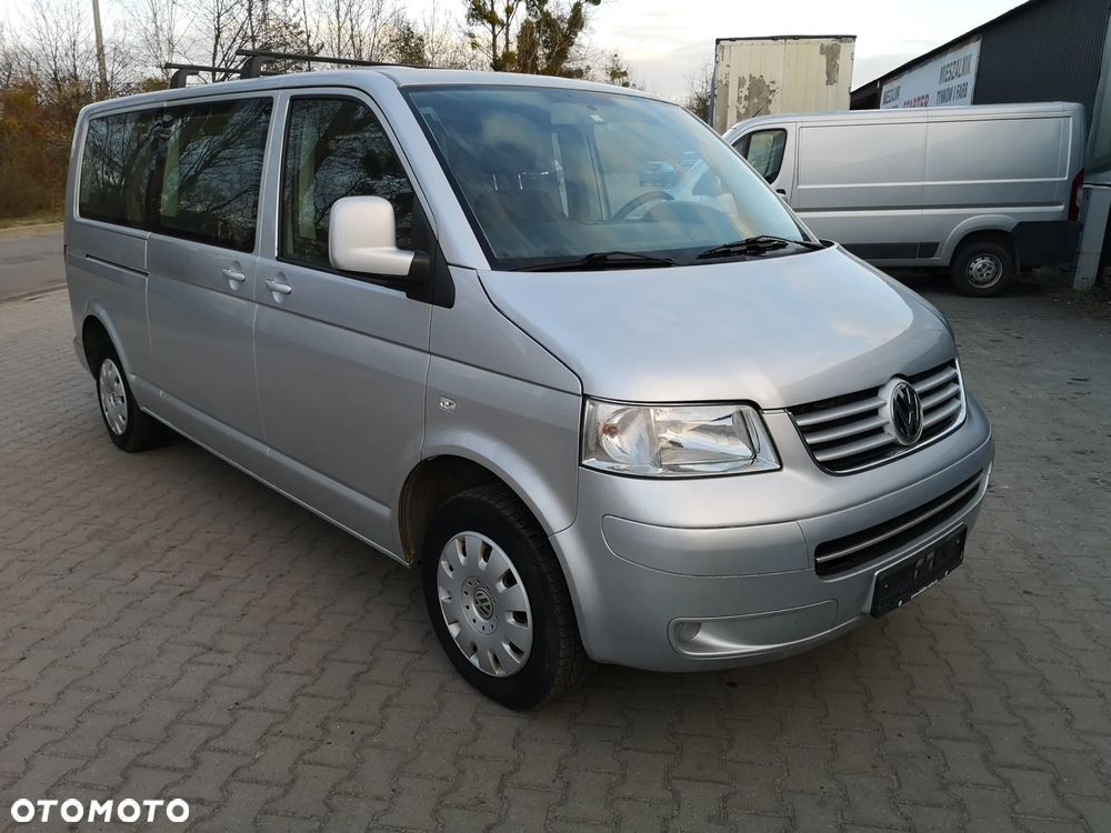 Volkswagen Caravelle - 2