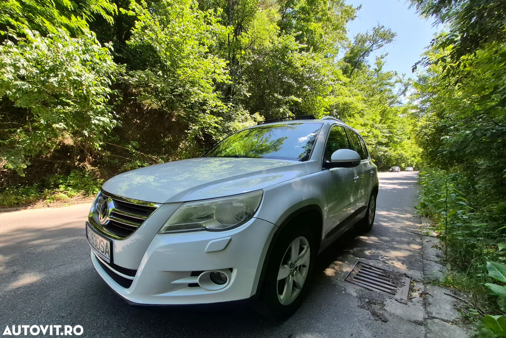 Volkswagen Tiguan 2.0 TDI DPF 4Motion Track&Field - 3