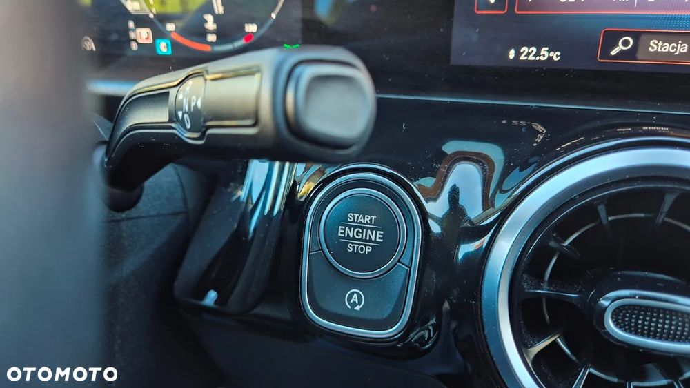 Mercedes-Benz Klasa B 180 Progressive 7G-DCT - 24