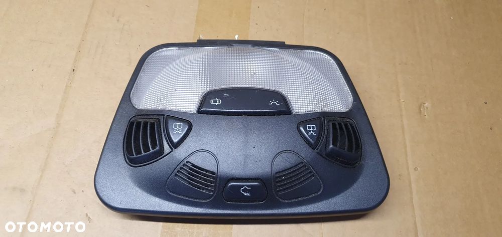 Lampka oświetlenie kabiny podsufitki Mercedes W203 A2038206801 - 1