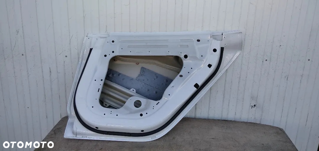 TESLA MODEL 3 DRZWI PRAWE TYŁ - 5