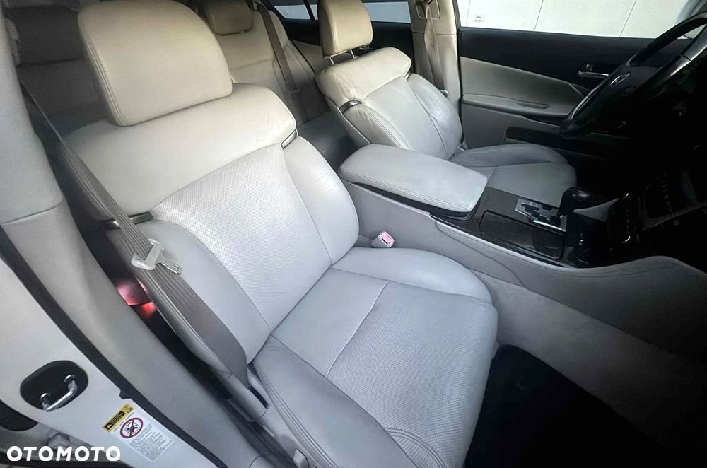 Lexus GS 450h - 11