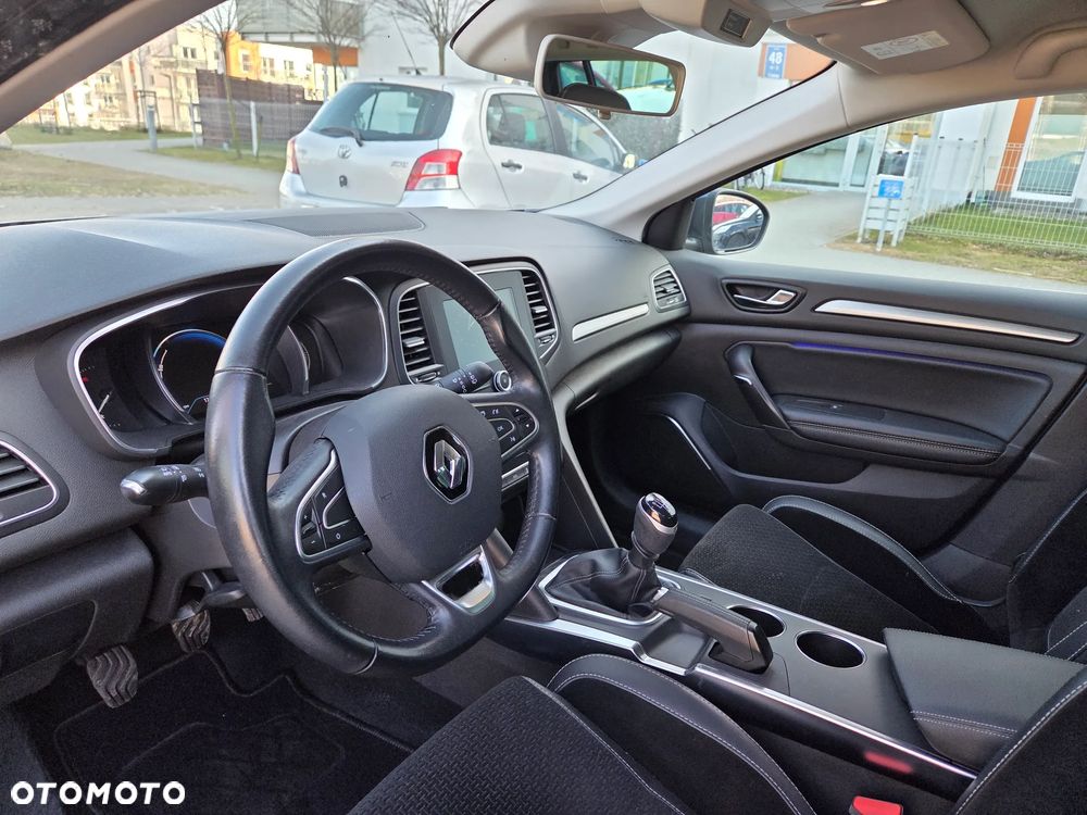 Renault Megane 1.2 Energy TCe Life - 8