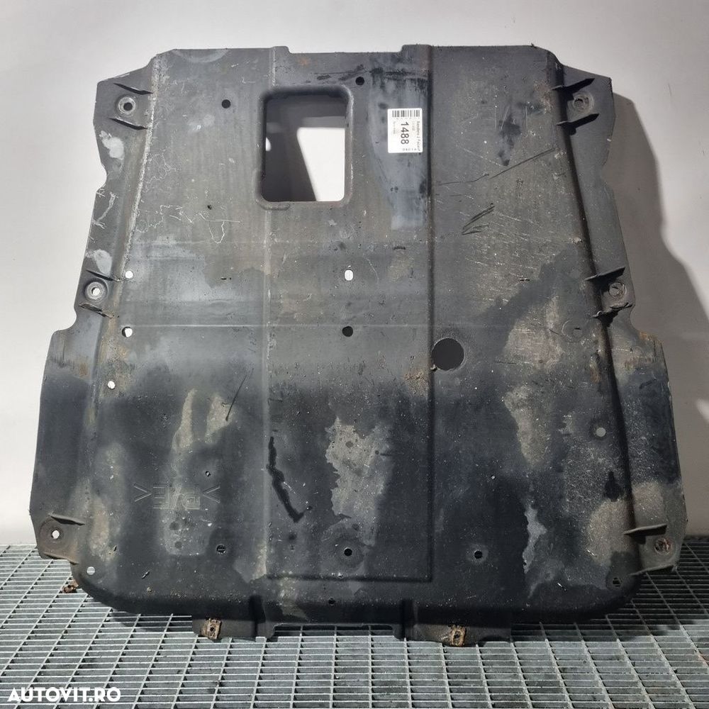 Scut motor Dacia Sandero 2 Facelift 1.0 SCE 2016 - 2020 (1488) - 1