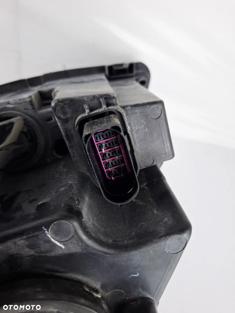 Lampa Przód Przednia Prawa Zwykła VW Jetta 2015r Lift USA - 15