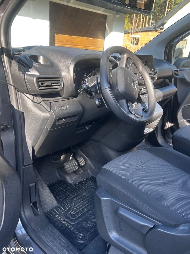 Toyota Proace City 1.2 D-4T Long 2,3t Active (bryg.) - 6