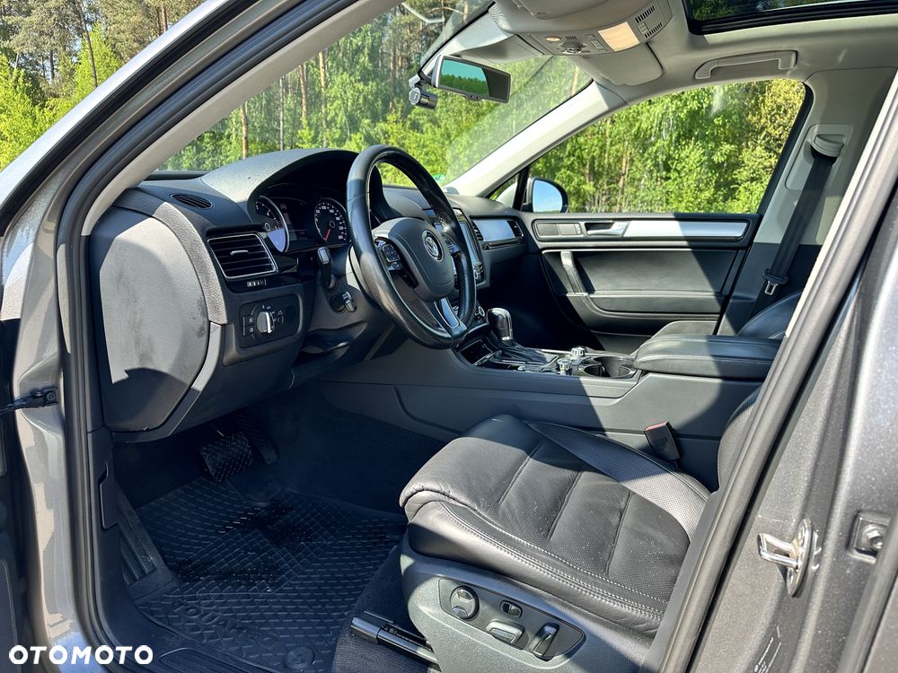 Volkswagen Touareg 3.0 V6 TDI 4XMot BMT - 10