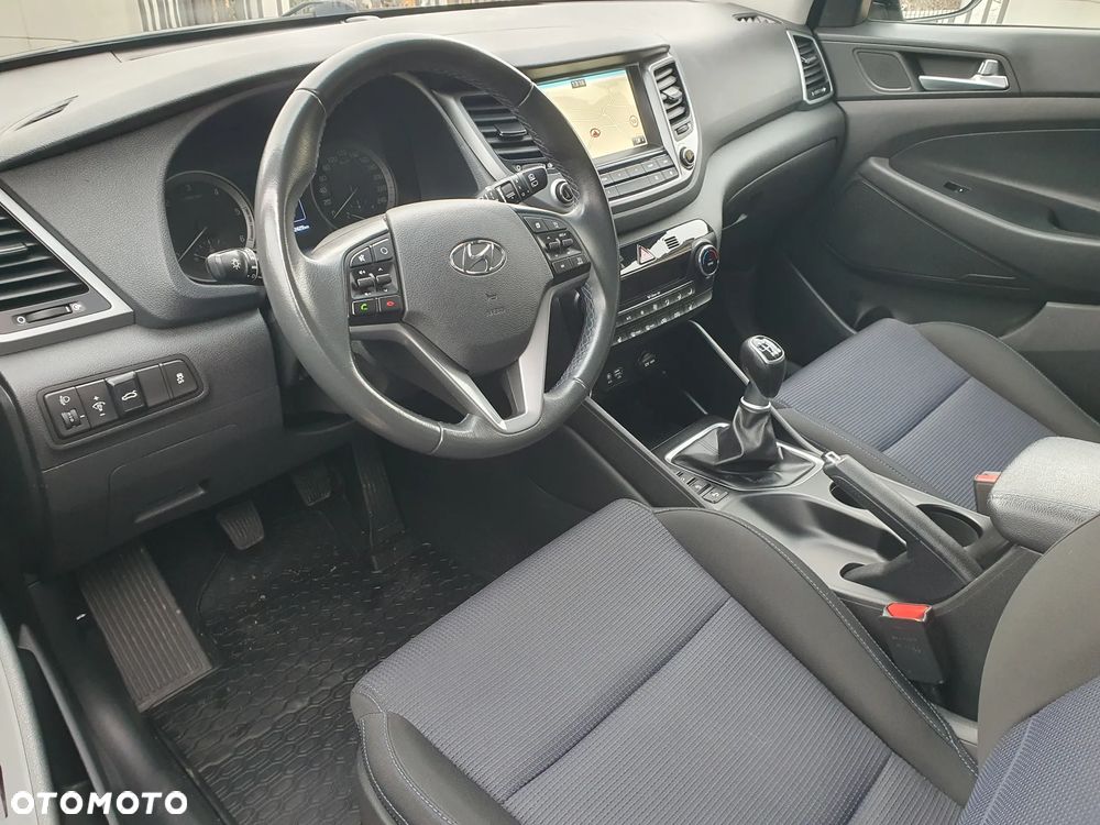 Hyundai Tucson 1.7 CRDI BlueDrive Comfort 2WD - 18