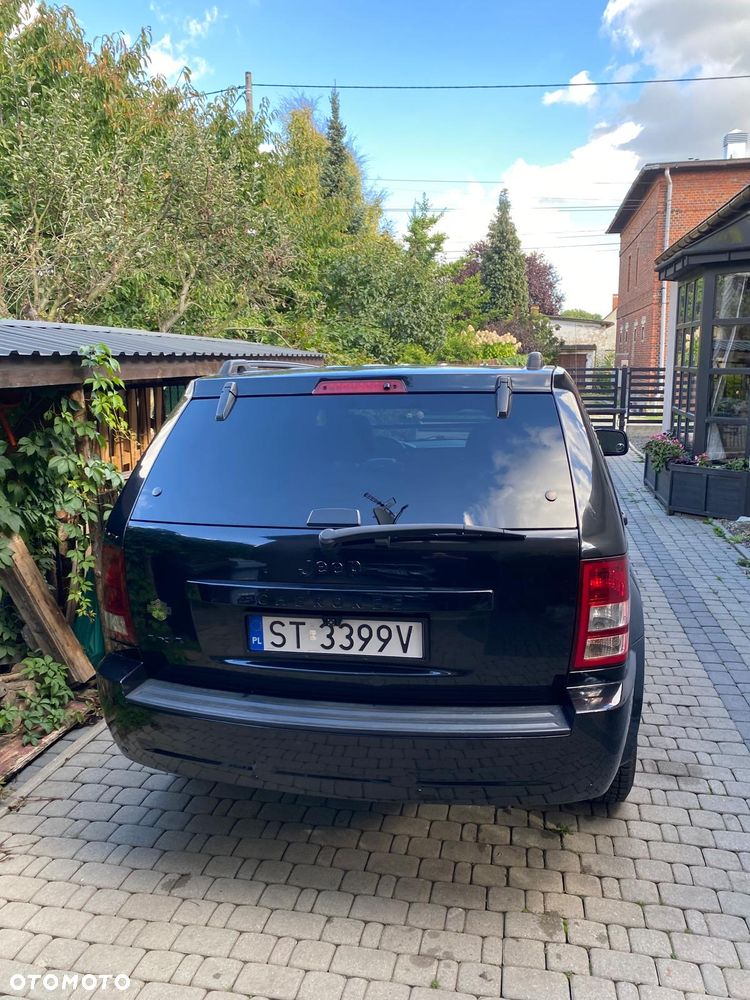 Jeep Grand Cherokee - 9