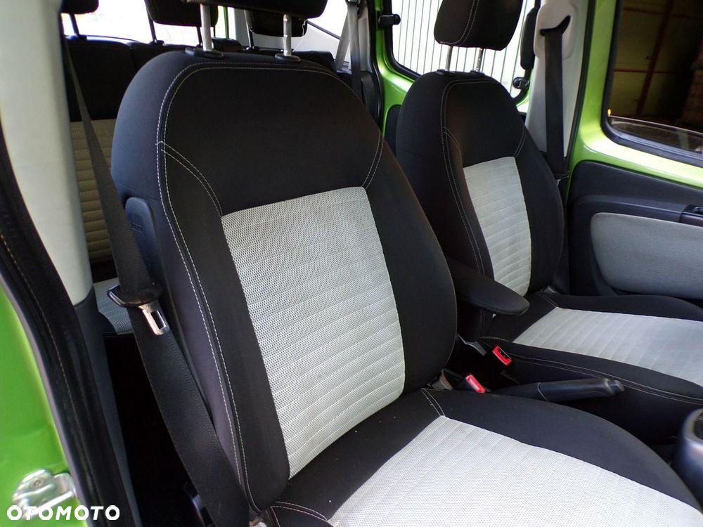 Fiat Qubo - 21