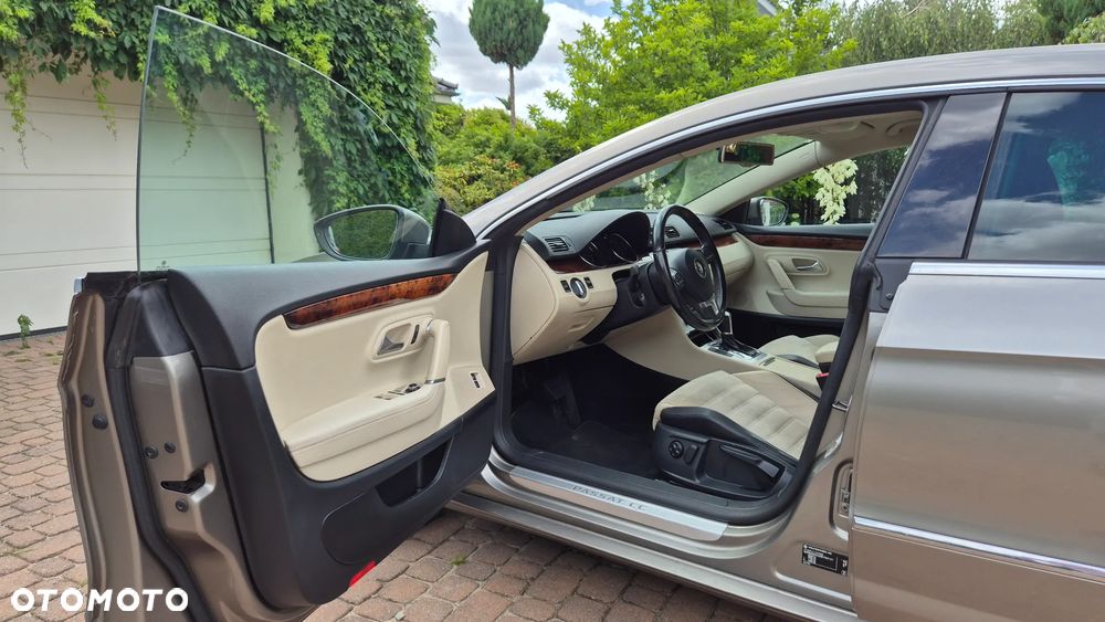 Volkswagen Passat CC - 8