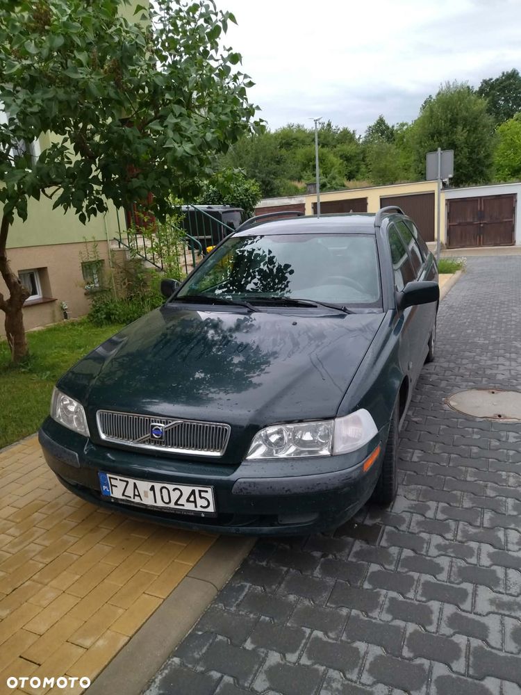 Volvo V40 - 1
