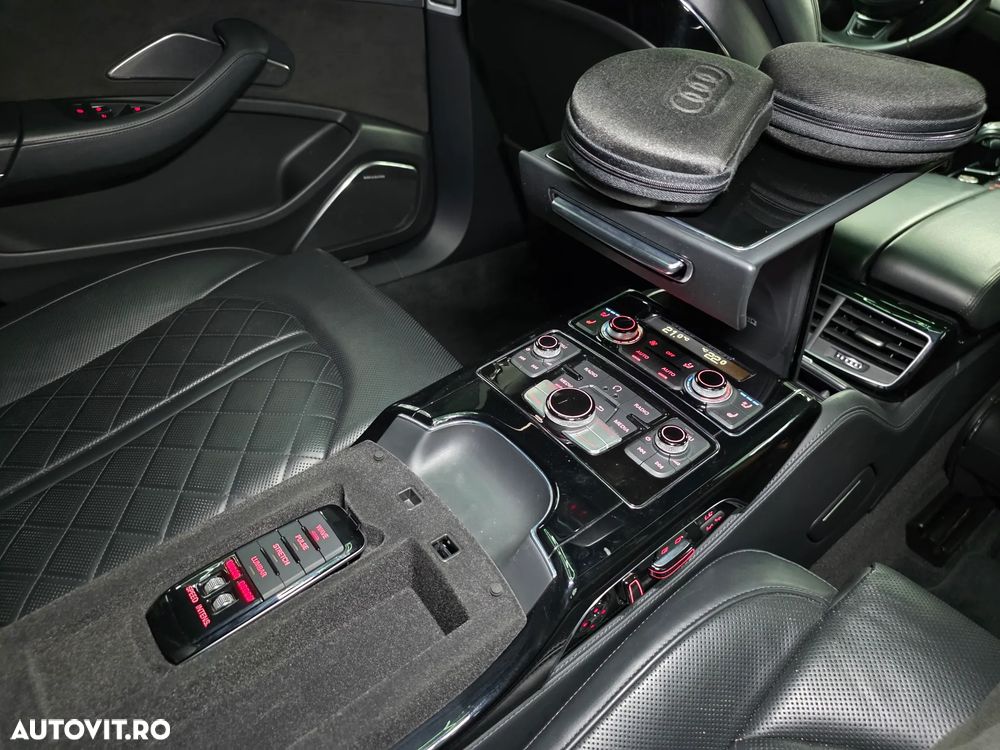 Audi A8 4.2 TDI DPF (clean diesel) quattro tiptronic Lang - 10