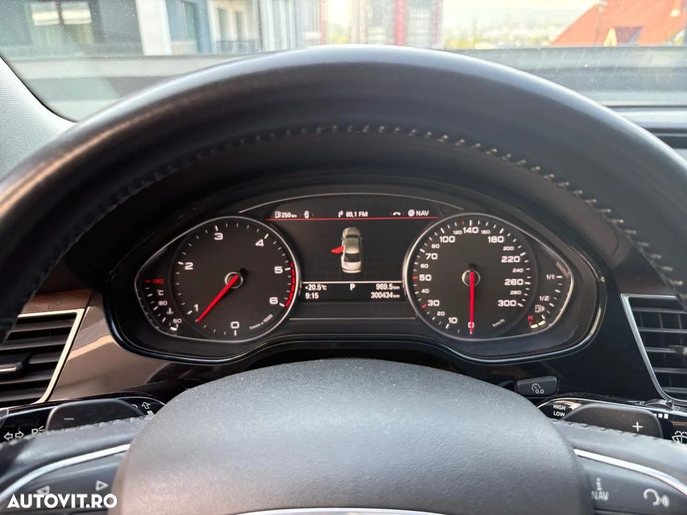 Audi A8 3.0 TDI DPF quattro Tiptronic - 11