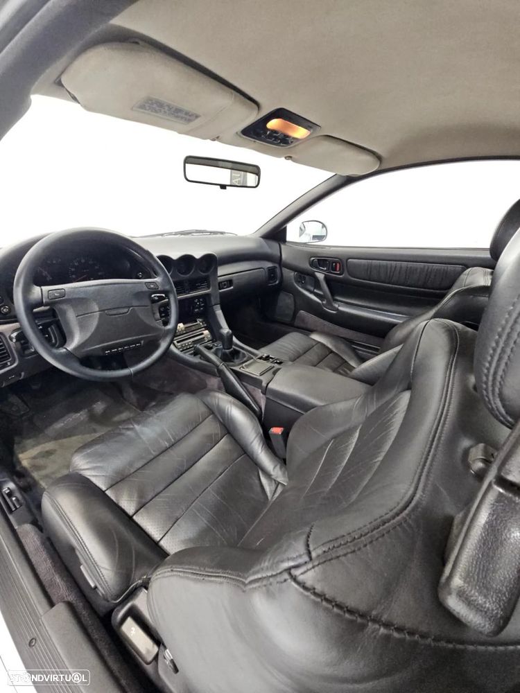 Mitsubishi 3000 GT - 15