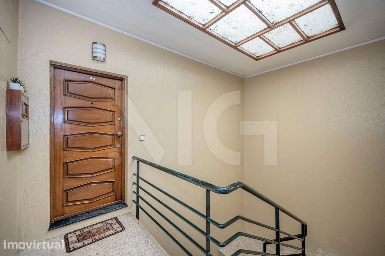 Apartamento T3 Totalmente Remodelado com Garagem em Matosinhos - Grande imagem: 4/53