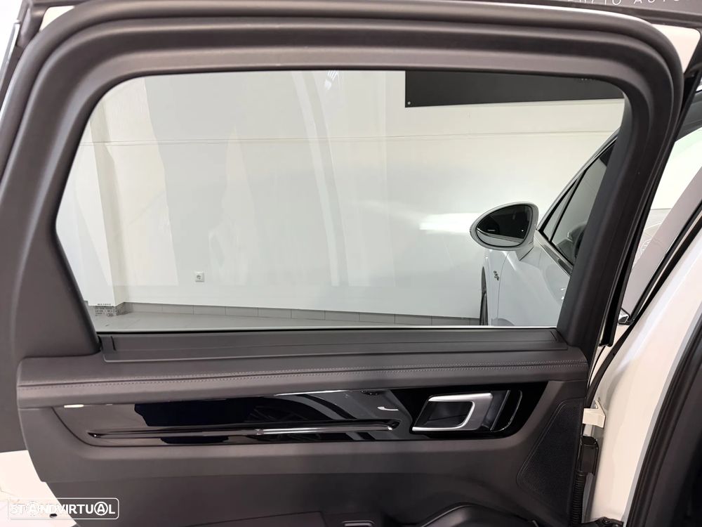 Porsche Cayenne E-Hybrid - 27