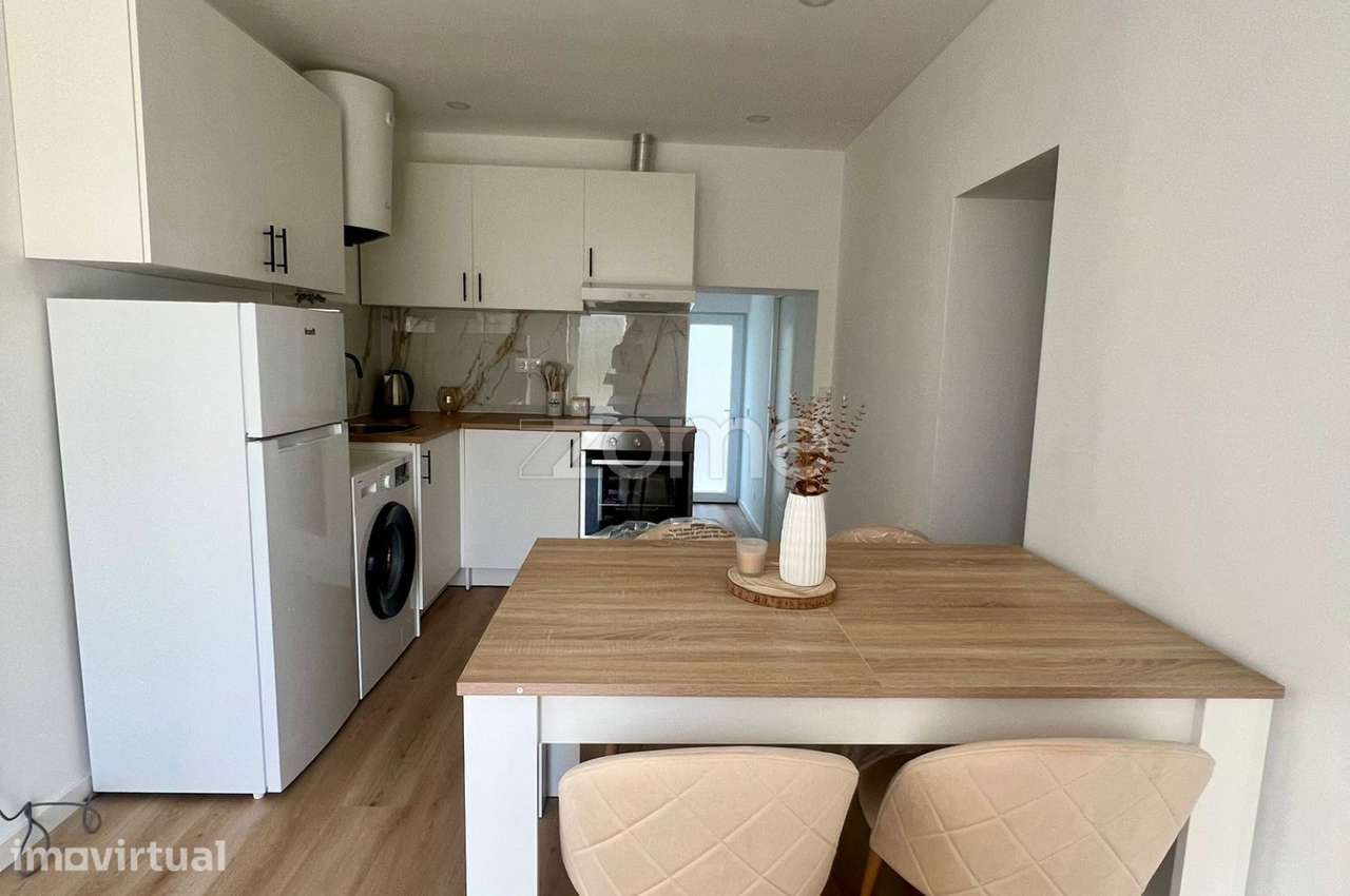 Moradia T2 Totalmente Renovada em Silvares, Guimarães - Grande imagem: 4/28