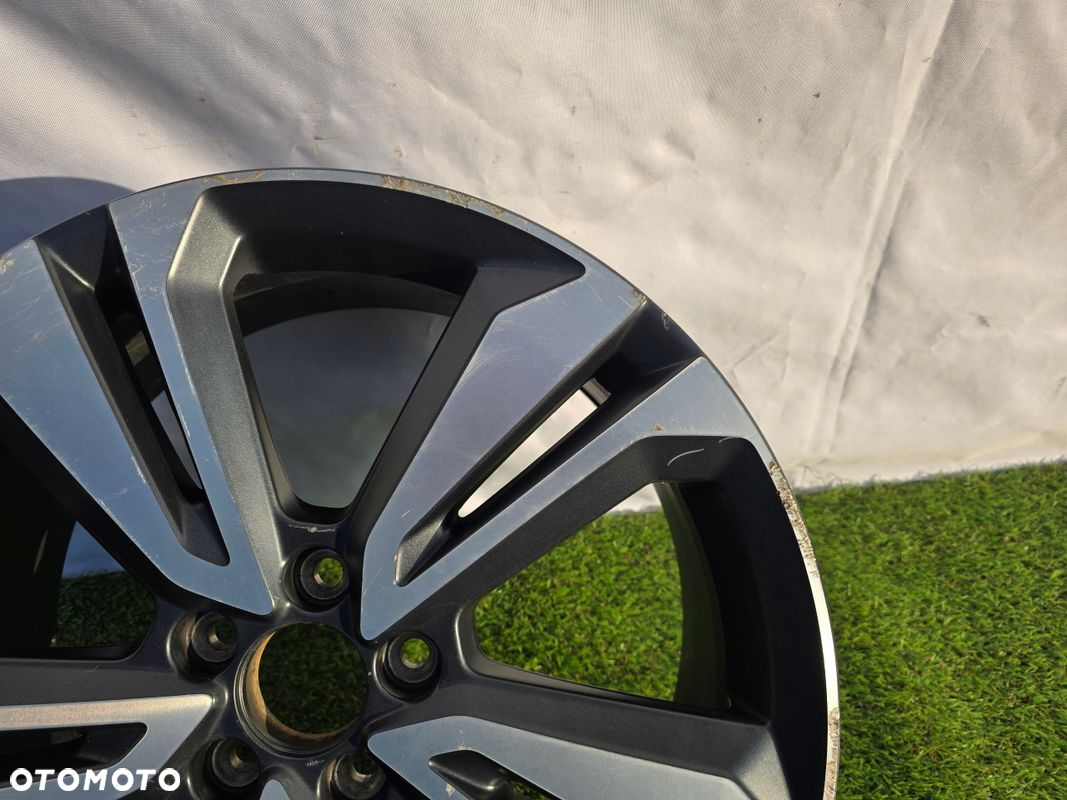 FELGA VOLVO V60 II 2 XC70 R-DESIGN 8x19 ET55 5x108 31680201 - 5