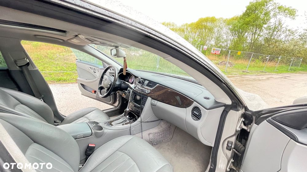 Mercedes-Benz CLS 500 - 13