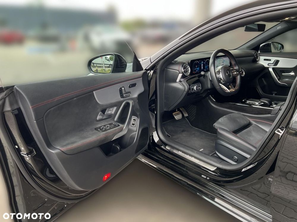 Mercedes-Benz CLA 220 d AMG Line 8G-DCT - 10