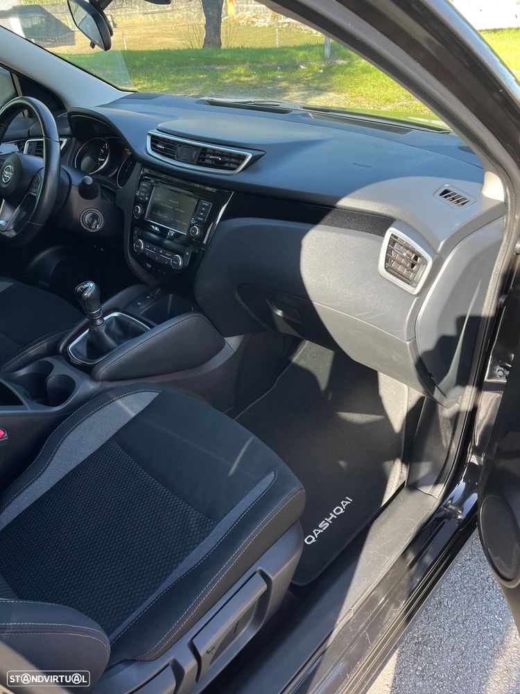 Nissan Qashqai 1.3 DIG-T AKARI - 13