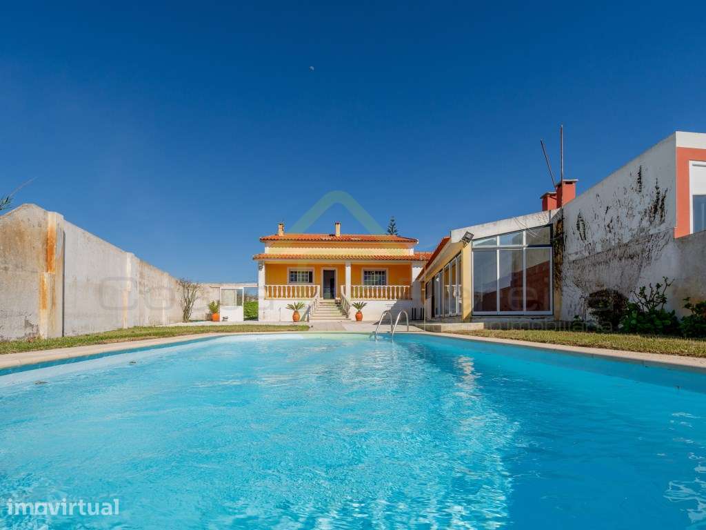 Moradia T2+2 com piscina e Vista Mar em Localização única - Grande imagem: 2/40