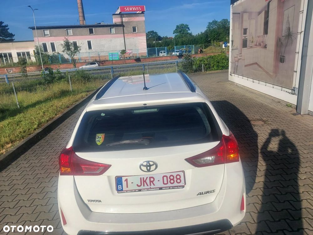 Toyota Auris 1.4 D-4D Design Edition - 24