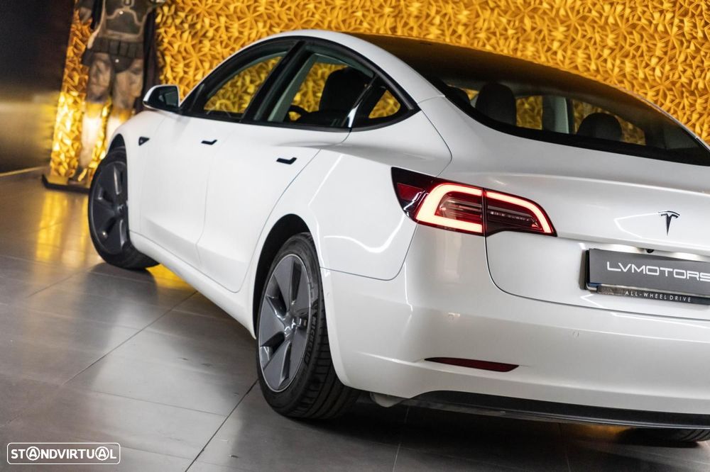 Tesla Model 3 Long Range Tração Integral Premium - 18