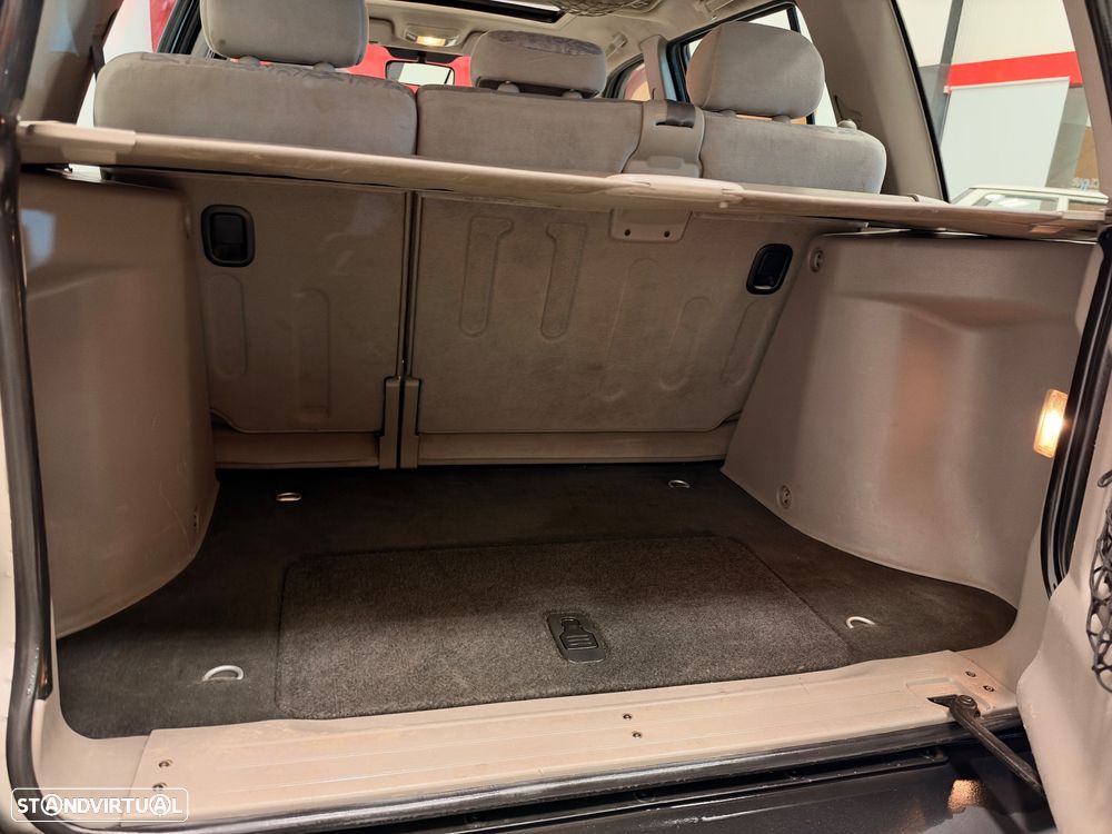 Land Rover Freelander 2.0 Td4 SE - 9