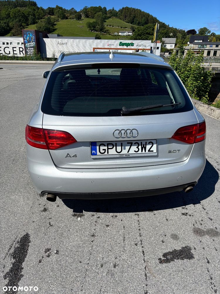Audi A4 Avant - 2