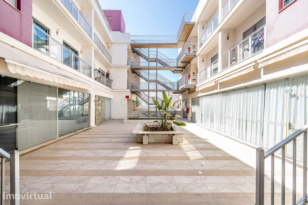 Apartamento T2 com Garagem e Arrecadação | Guia, Albufeira - Grande imagem: 3/21