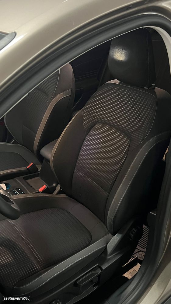 Ford Focus 1.0 EcoBoost Business Aut. - 18