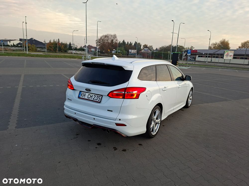 Ford Focus - 4