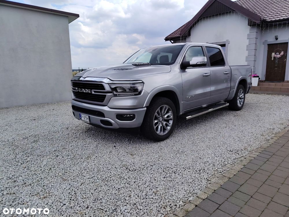 RAM 1500 5.7 Crew Cab Laramie - 2