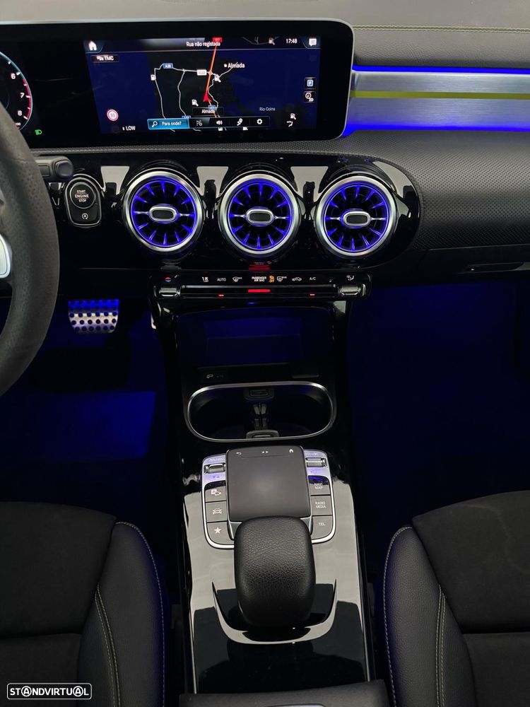 Mercedes-Benz A 250 e 8G-DCT AMG Line - 19